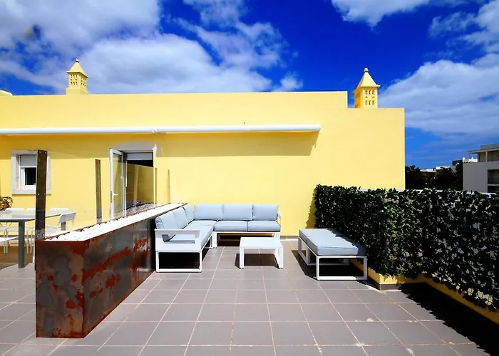 Beach, Pool And Leisure House By Algarving *